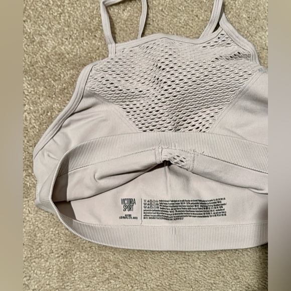 Victoria’s Secret Sport High Neck Bra - Picture 4 of 9
